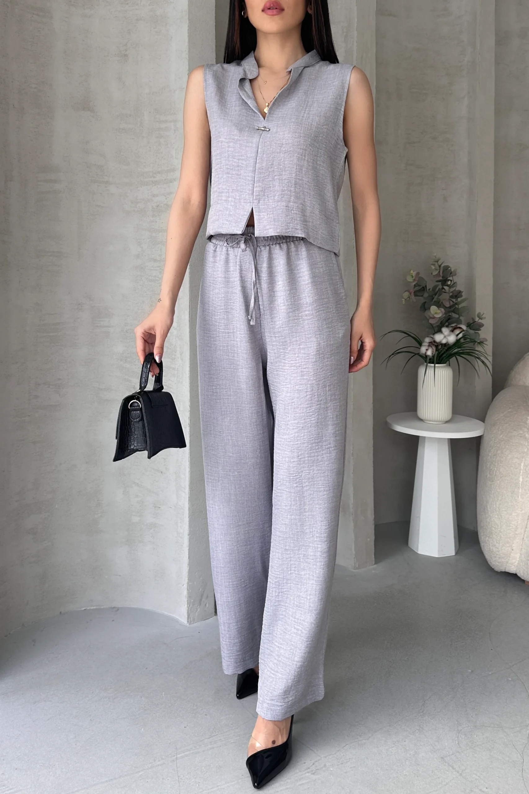 Aerobin Keten Hakim Yaka Aksesuarlı Bluz ve Pantolon Alt Üst Gri Takım - Görsel 4